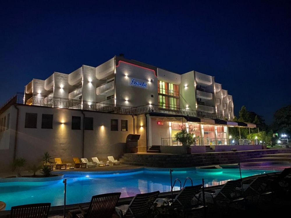 Фиеста 3, Чайка, България