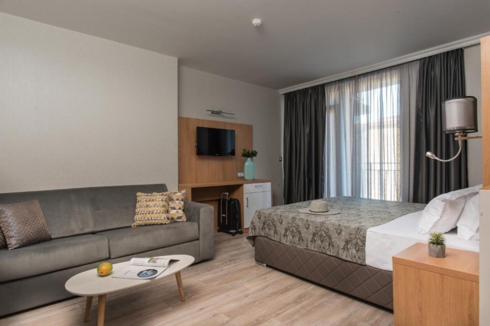 Тиа Мария 3, Слънчев Бряг, България